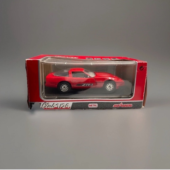 Majorette Club 1/24 Scale Red Chevrolet Corvette ZR-1 USA-1 Plates. Original Box - Picture 3 of 8